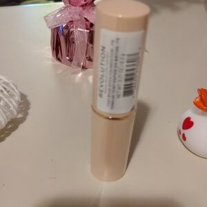 Revolution Cream Concealer